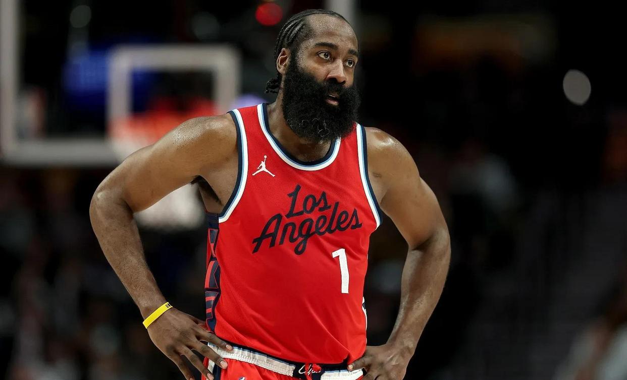 包含哈登重要时刻出色发挥，湖人带队取胜！上演精彩一战的词条-九游下载